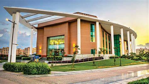 shiv nadar university | BTech College